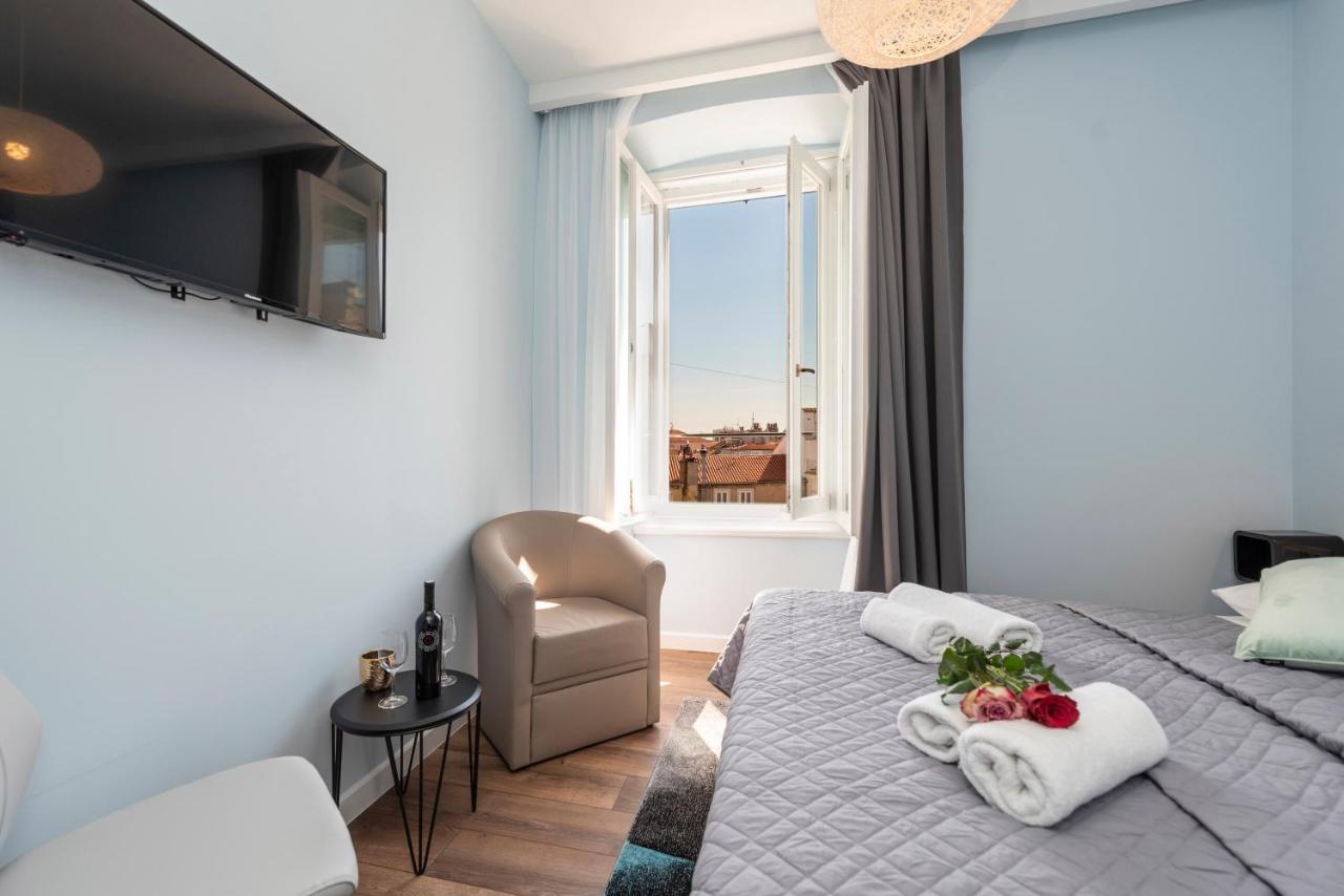 B&A Rooms Zadar Buitenkant foto